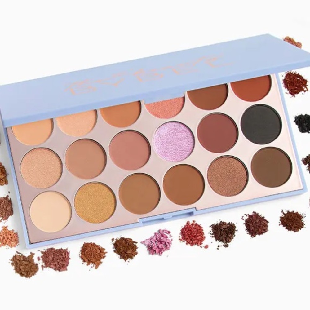 Neutral & Warm Eyeshadow Palette - 18 Shade Nude and Bronze Collection